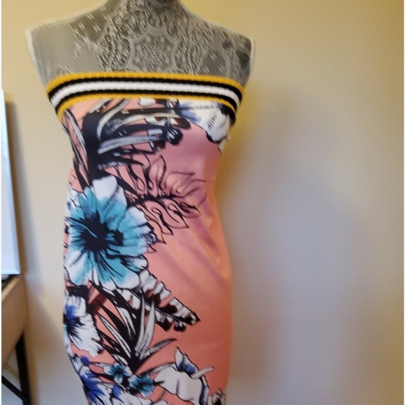 Zara Strapless Tube Dress with Floral Design - Picture 1 of 9